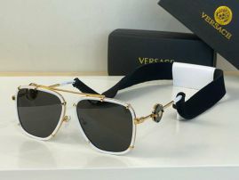 Picture of Versace Sunglasses _SKUfw55828879fw